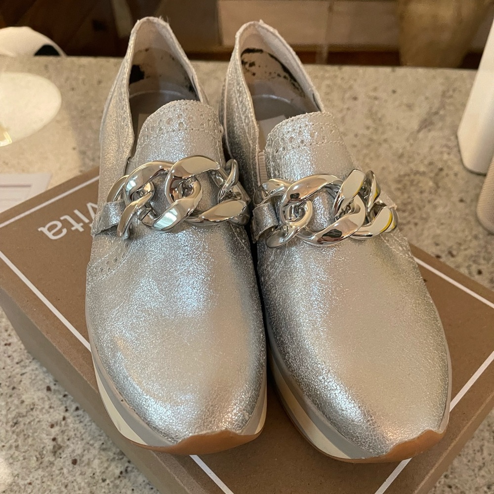 New Dolce Vita Jhenee buckle slides.